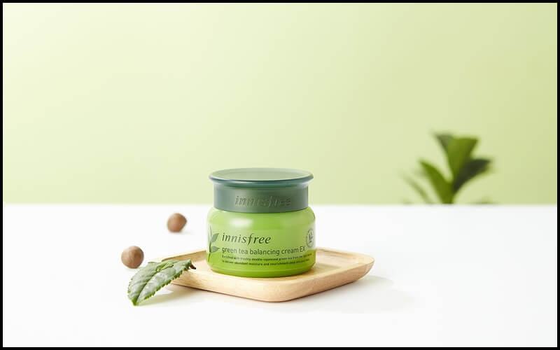 Dưỡng trắng da innisfree