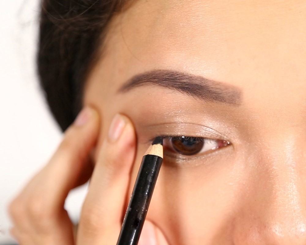 Chì kẻ mắt 