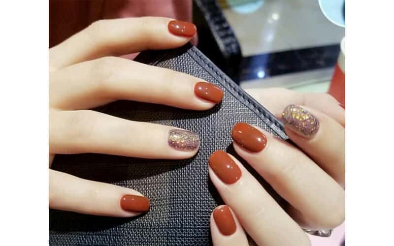 Màu sơn móng tay đẹp - cam đất