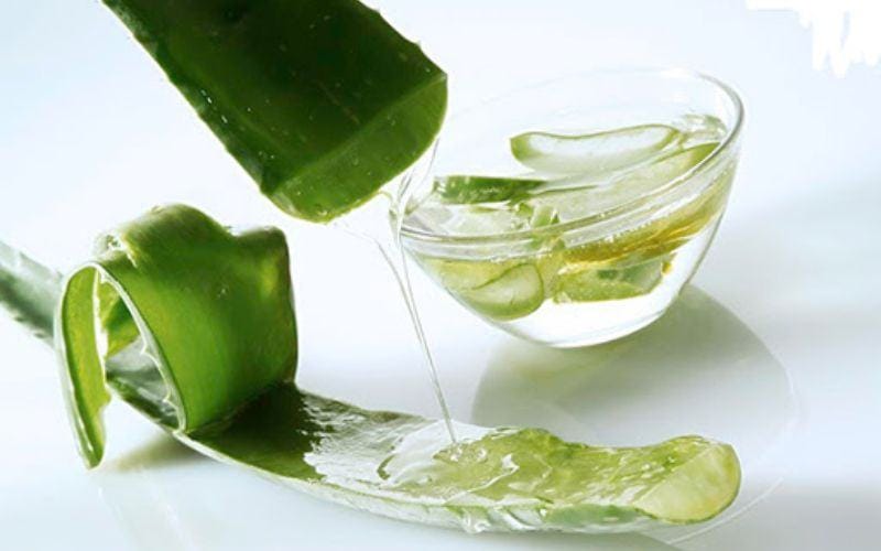 làm cách nào để trị mụn ẩn dưới da