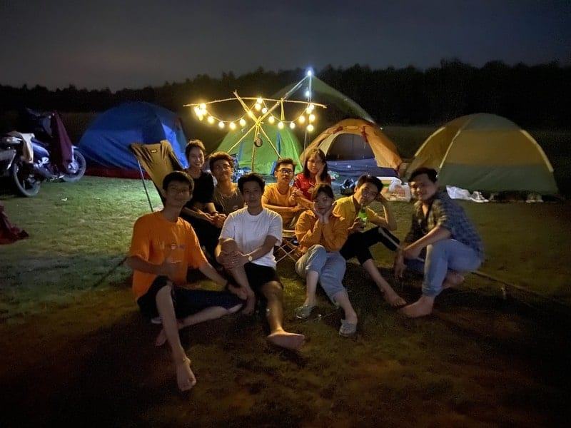 Thời gian cắm trại hồ Dầu Tiếng cho ta nhiều khoảnh khắc bên cạnh những người thân yêu hơn
