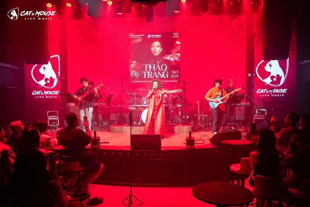 Cat & Mouse Live Music là một trong những phòng trà Sài Gòn nổi tiếng